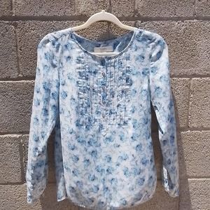 Loft Long Sleeve Blouse Size XSmall in‎ White and Blue w/ Floral Pattern